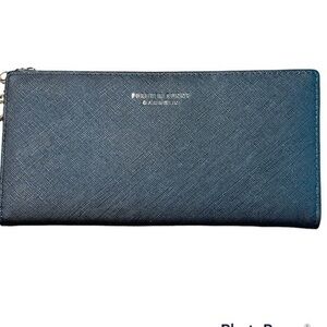 None branded Wallet